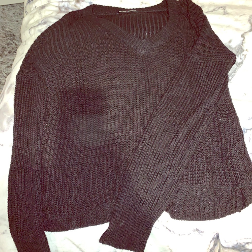 V-neck knit brandy Melville pullover